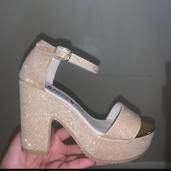 Gold glitter heels - Picture 5 of 5